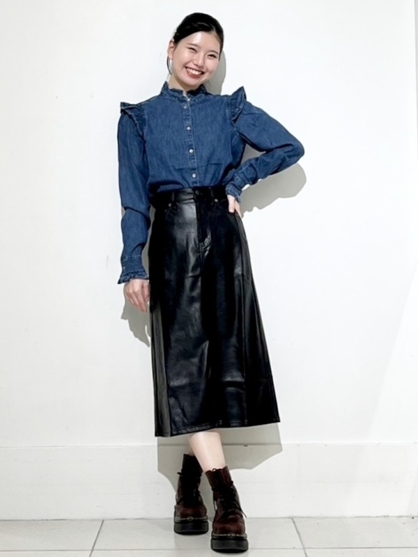ただいまGAPではフェイ | Sari