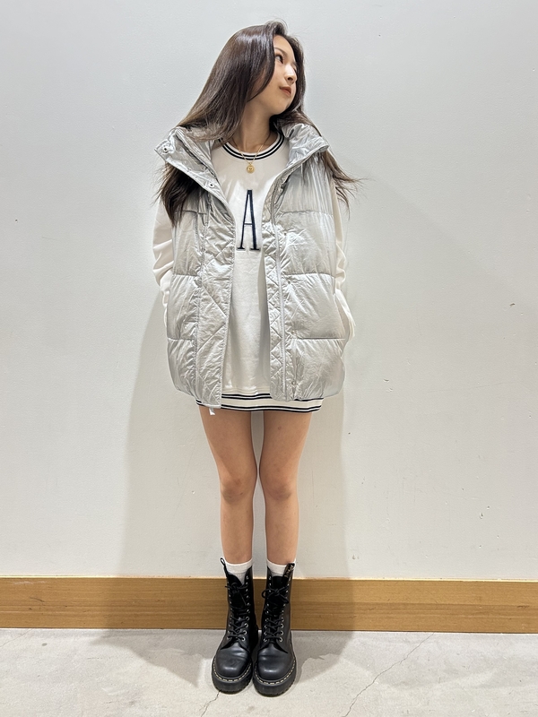 GAP（ギャップ）の「クロップド ロゴ プリマロフト(R)パファー