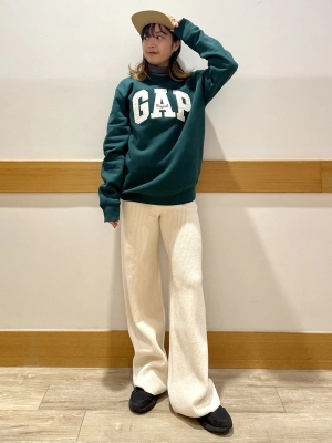GAP セットアップ　グリーン ホワイト×グリーンのスタイリング | Gap公式オンラインストア