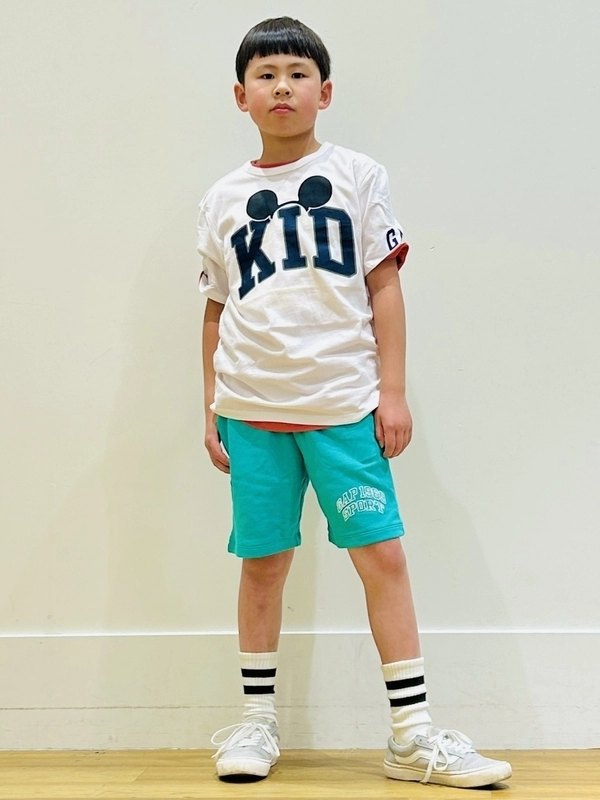 ♩U♩ GAP Tシャツ ファミリーコーデ Disney × Gapファミリーリンクコーデ!のスタイリング | Gap公式