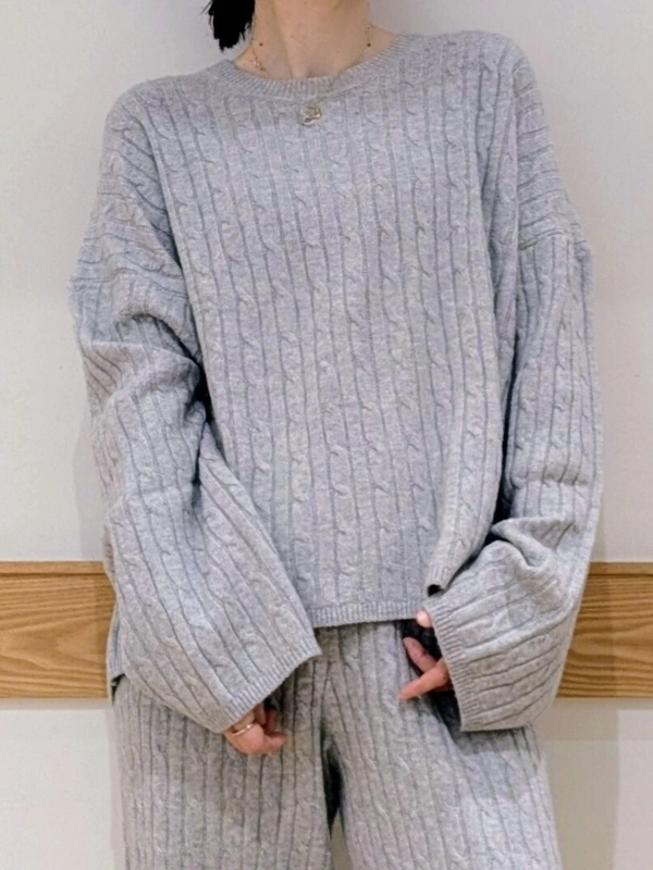 【ケーブル編み】カシミヤタッチセットアップ