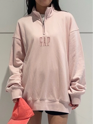 ま*ぴ様 GAP ハーフジップトレーナー ピンク L size ピンク】人気のハーフジップトレーナーのスタイリング | Gap公式
