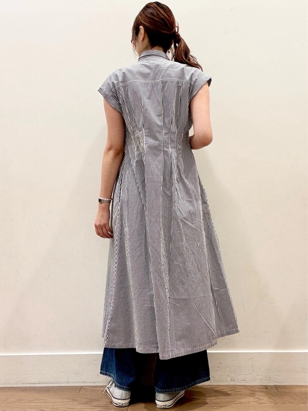 【美シルエット】シャツワンピースの着こなし
