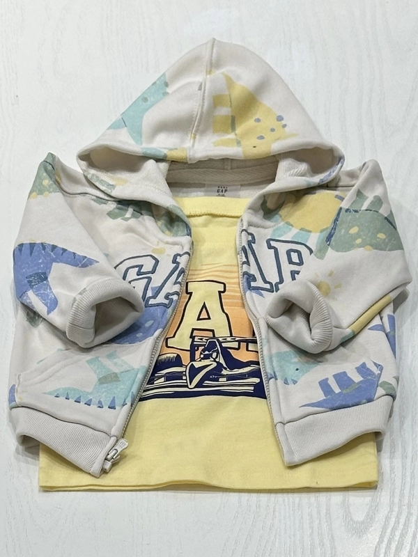 【恐竜パーカー入荷！！！⠀】