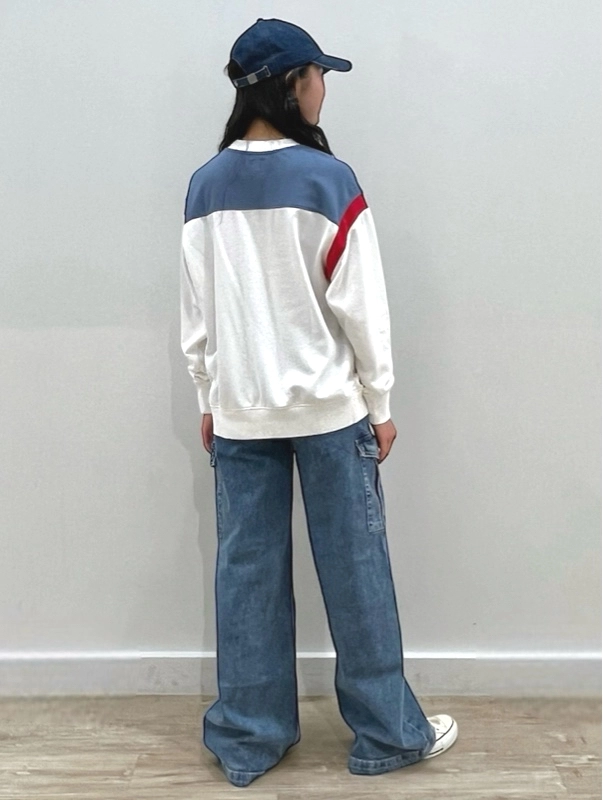 ロゴスウェット×ストライドカーゴ
