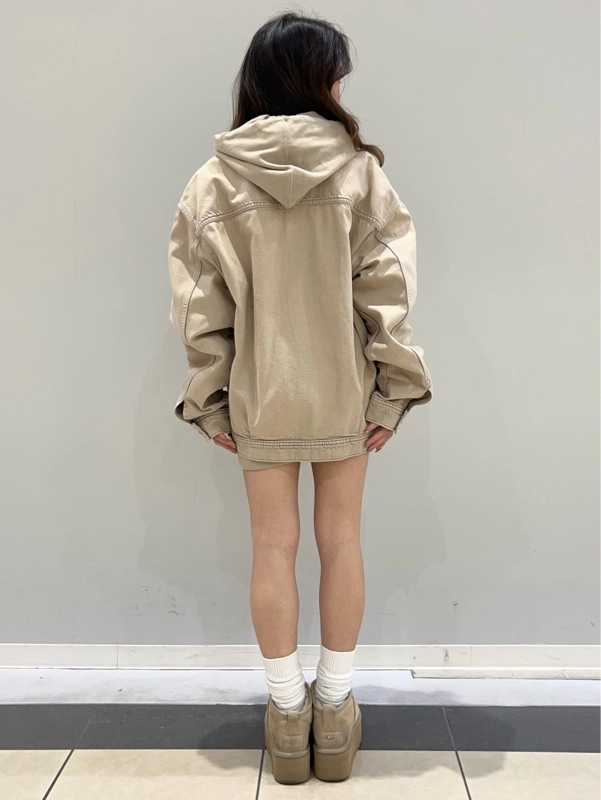 デニムジャケット】ベージュコーデ！のスタイリング | Gap公式