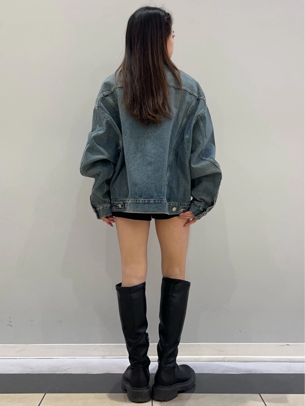【デニムジャケット】×【ロゴショートパンツ】