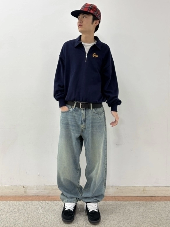 《バックロゴ》ハーフジップアップ