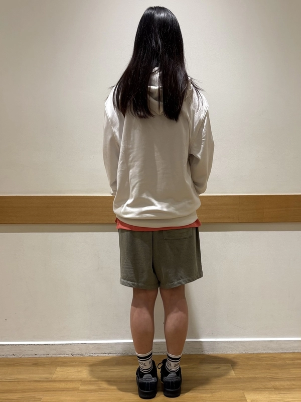 春のショートパンツコーデ
