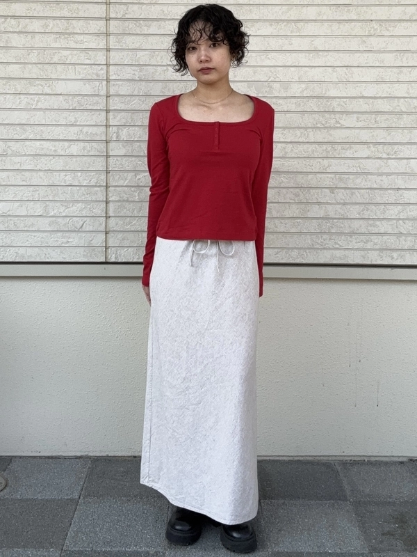 まっかなかわいいヘンリーTシャツ