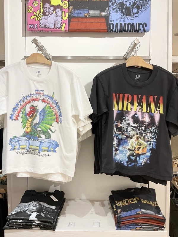 New! ミュージックTシャツ入荷♪