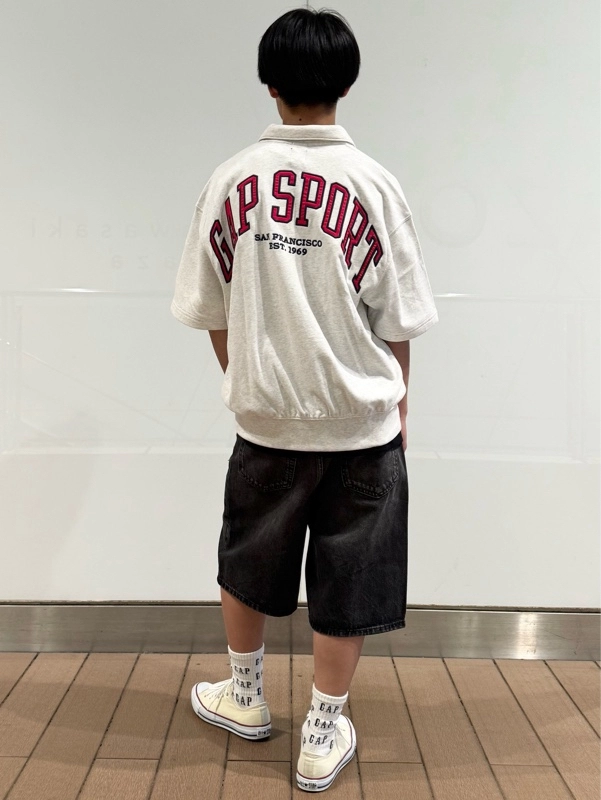 トレンドショートパンツコーデ