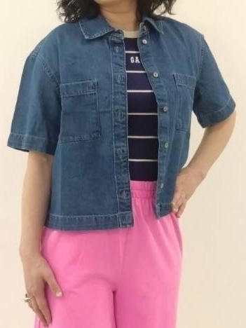 ビビッドピンクで大人コーデ！