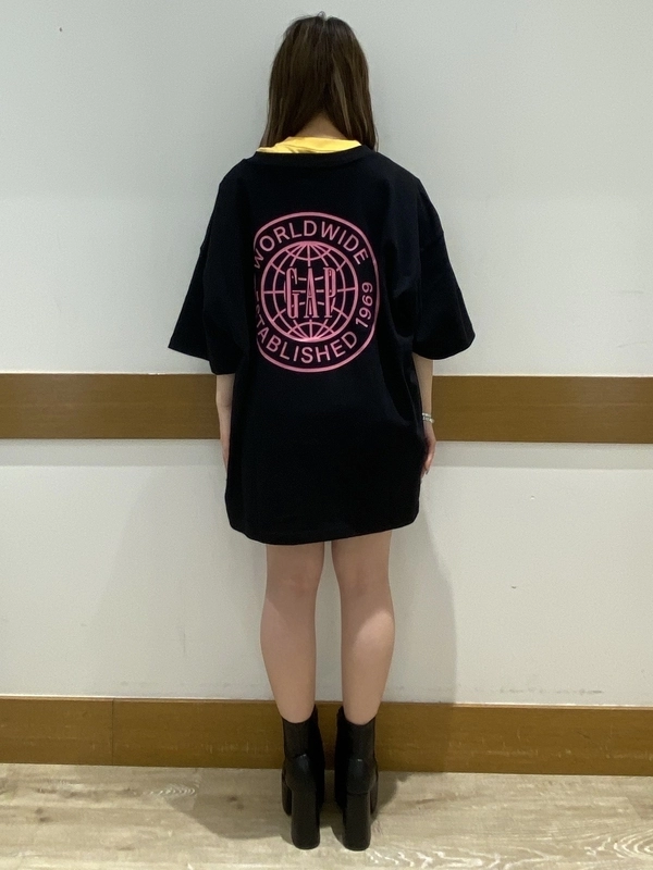 【ロゴTシャツ】重ね着コーデ！
