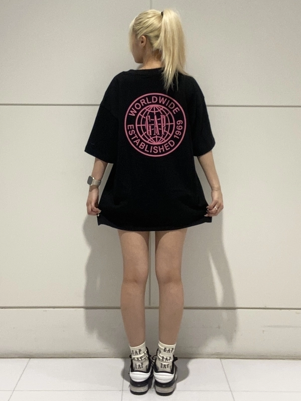 大人気！バックデザインTシャツ⭐︎