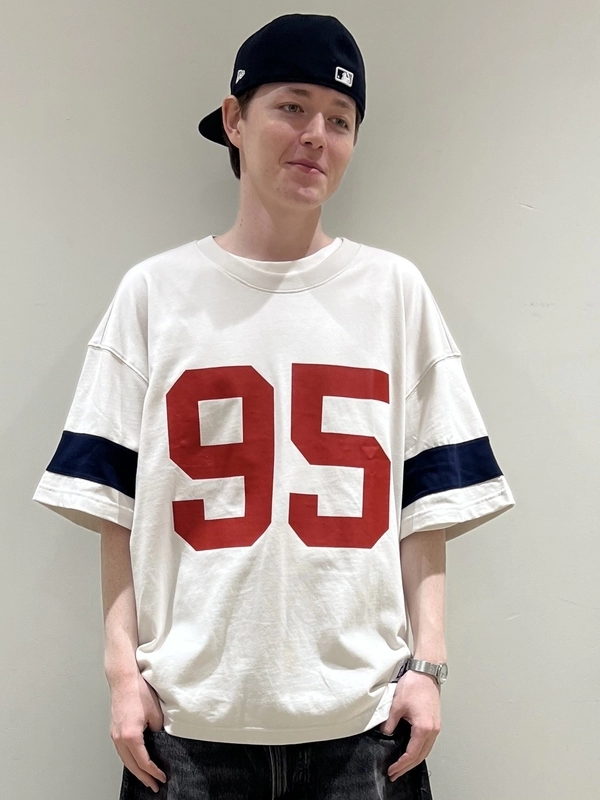 バギーショーツでストリートコーデ