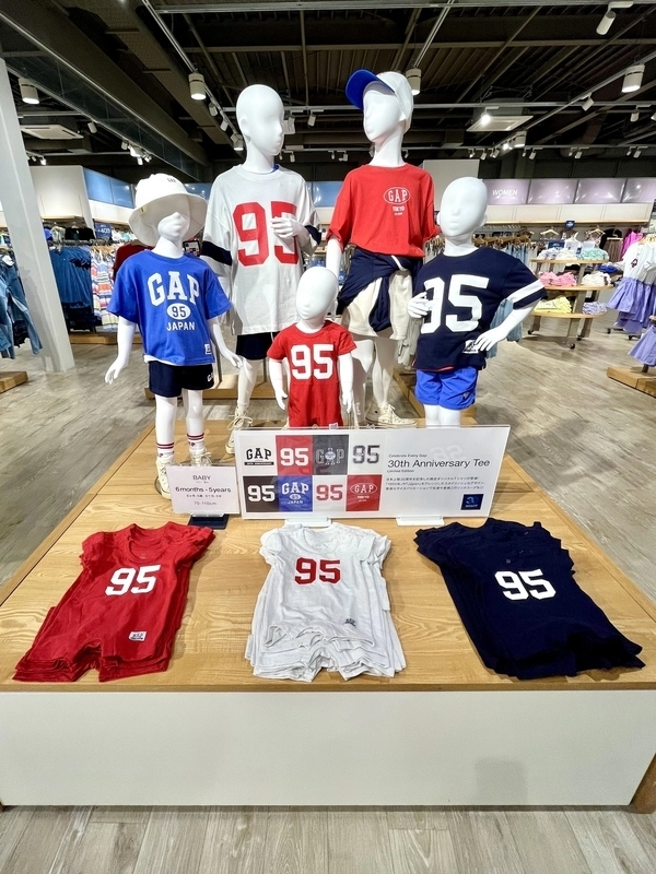 GAP 日本上陸30周年 限定オリジナルTシャツ