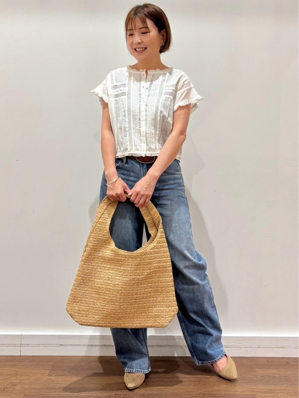 『大人可愛いレースブラウスde夏のデニムコーデ』