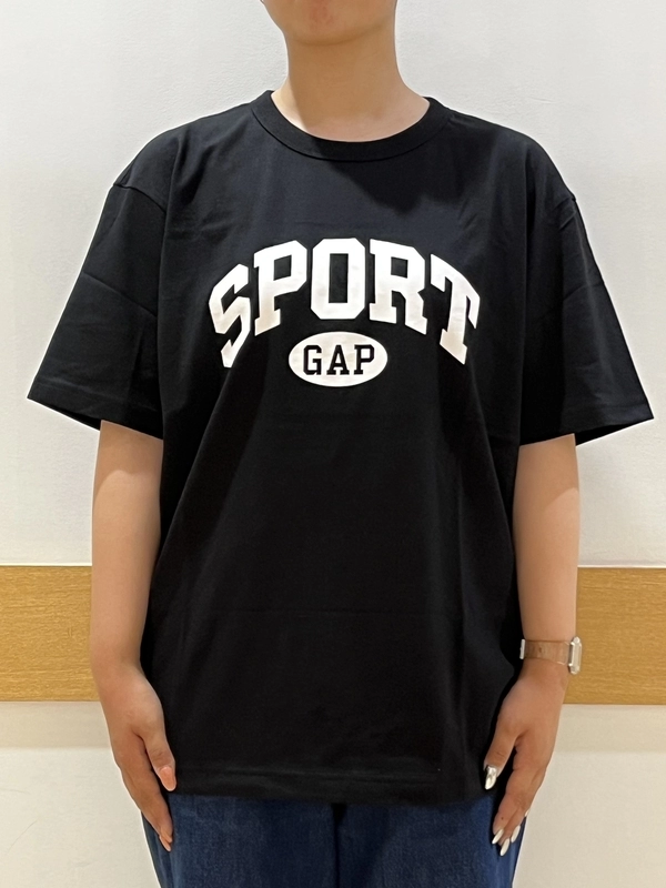 GAP SPORT Tee コーデ