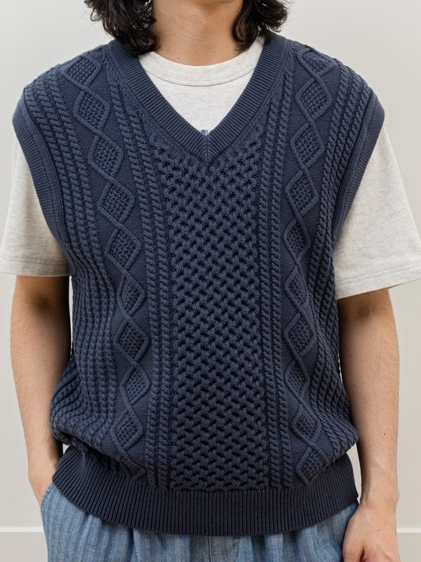 GAP×MALBONコラボ!ワントーンニットコーデ!