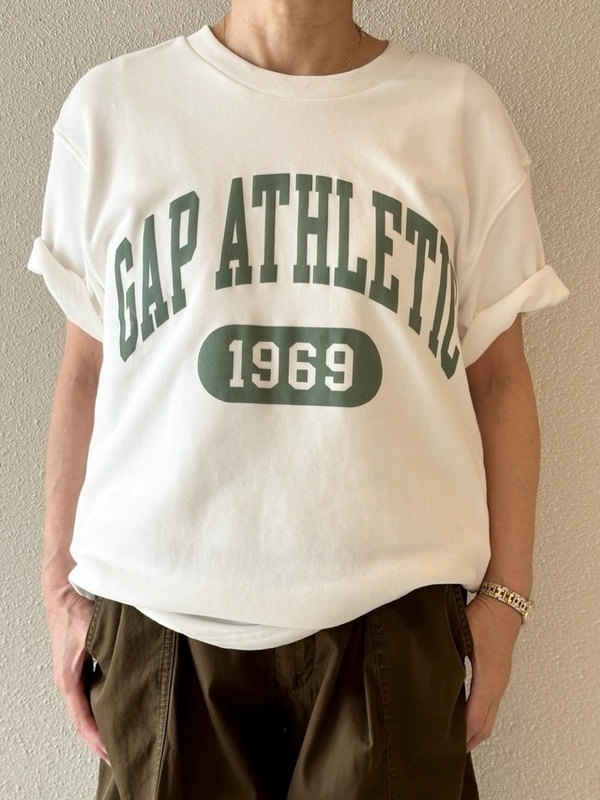 アスレチックロゴTシャツ☆バレルパンツ
