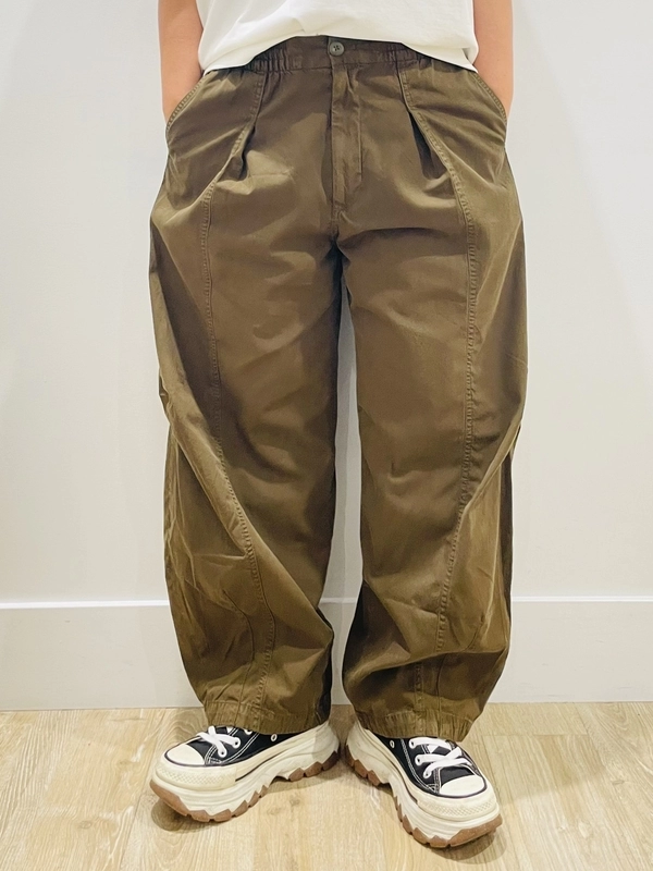 ⭐︎Tシャツ×人気バレルパンツ⭐︎コーデ