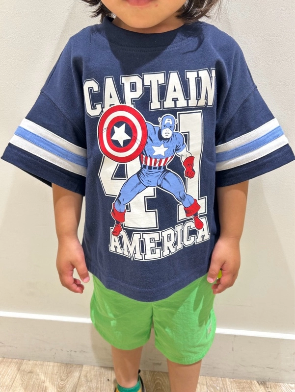 キャプテンアメリカのグラフィックT