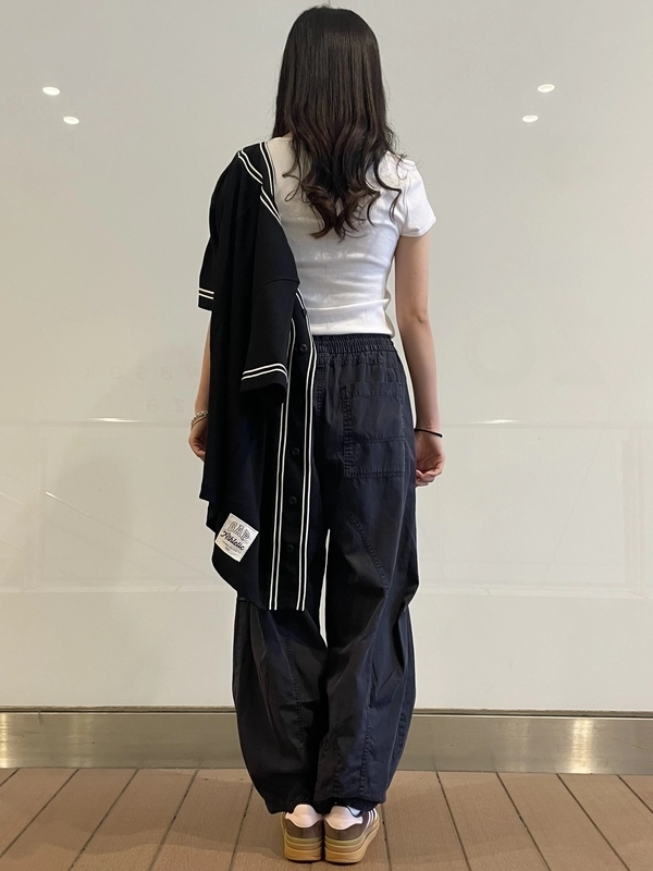 【大人気】バレルパンツコーデ