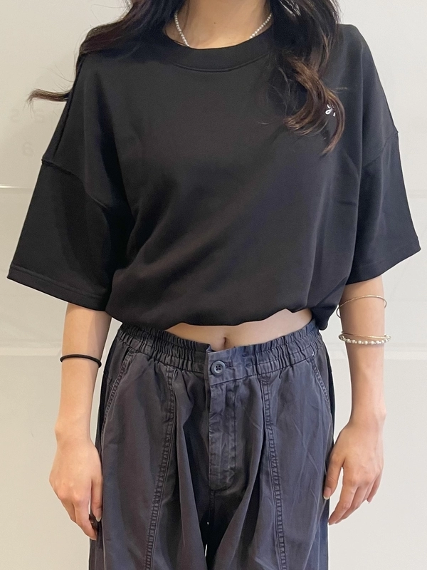 【大人気】バレルパンツコーデ