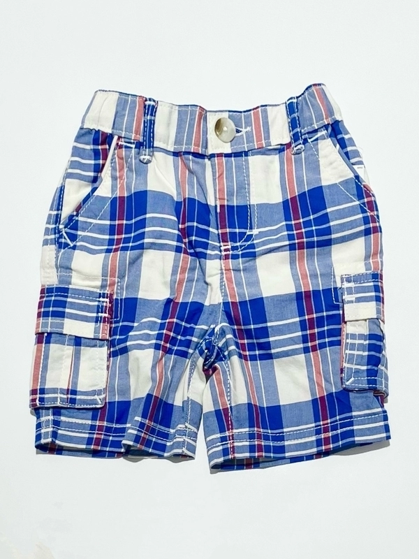 夏Tシャツサメプリントお出かけコーデ