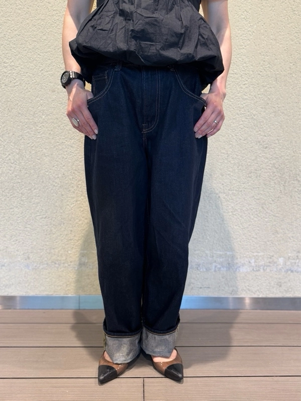 【フェミニンを大人ならではの着こなしで♫】