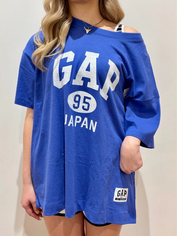 『30th記念Tシャツdeオーバーサイズな着こなし』