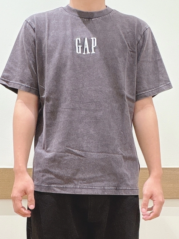 【新作】ヘビーウェイトGAPロゴTシャツ
