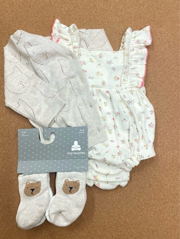 ラッフルフリルがかわいい♡バブルショートオール