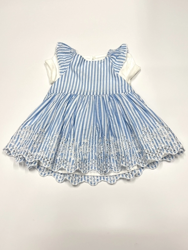 水色ストライプで爽やかコーディネート！