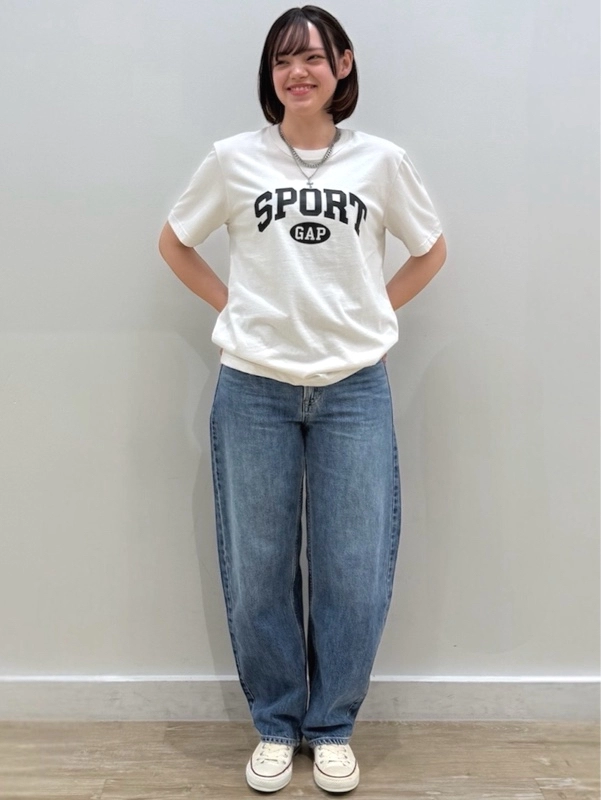 スポーツグラフィックTコーデ