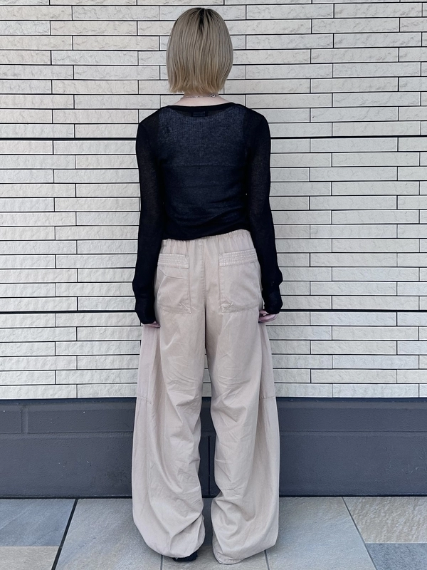 【大人気】ミッドライズバレルパラシュートパンツ