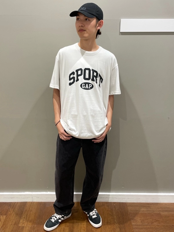 ロゴTシャツ