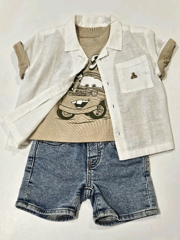 【GAP×ディズニー・カーズ】メーターTシャツ