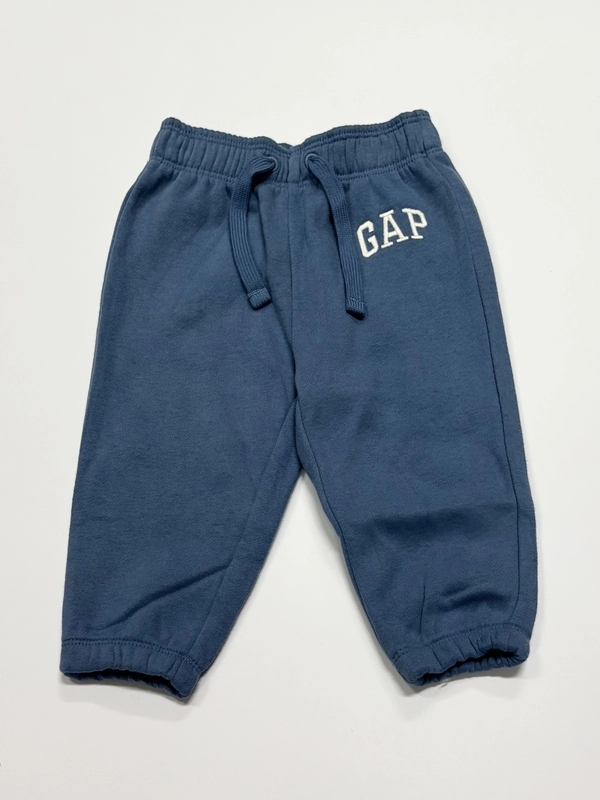 GAPロゴパーカー