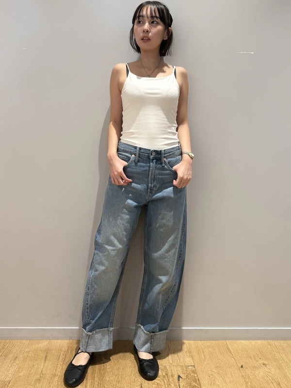 定番！白×デニムコーデ♡