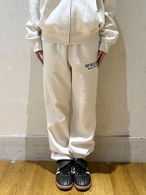 【Ramu_07】GAP セットアップ ジップアップスウェット ジップアップパーカー】セットアップのスタイリング | Gap公式