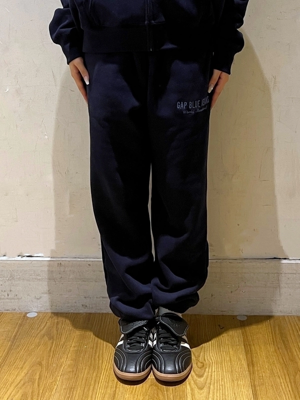 新作】ジップアップパーカーセットアップのスタイリング | Gap