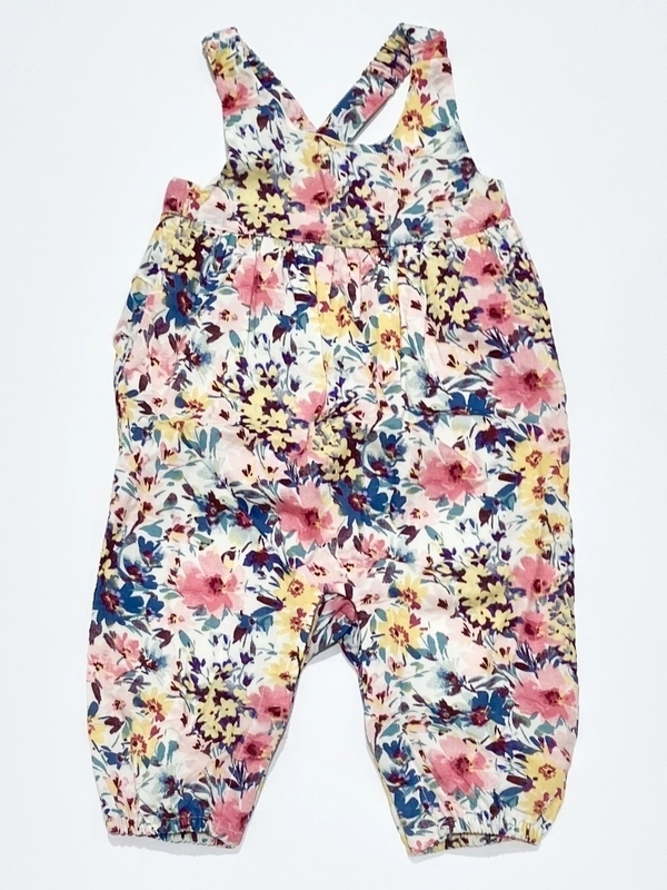 お揃いもできるフラワープリントコーデ