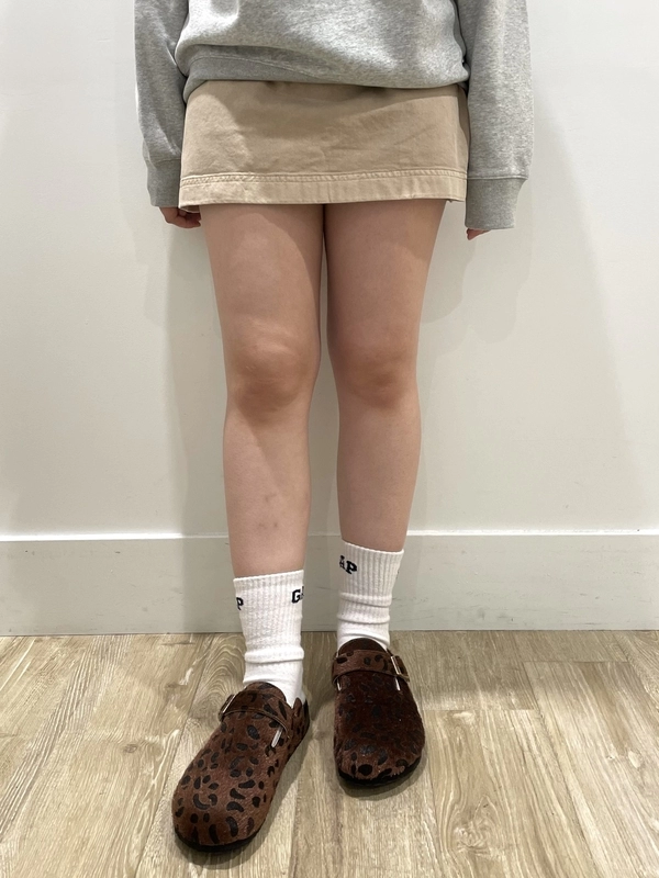ミニスカートとスウェットアイテムコーデ♪