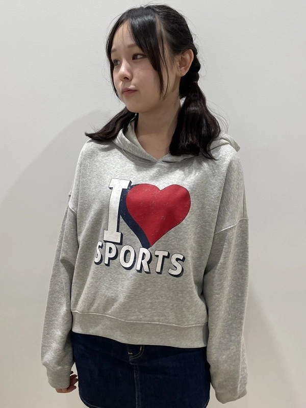 スウェットパーカー×ミニスカート♪