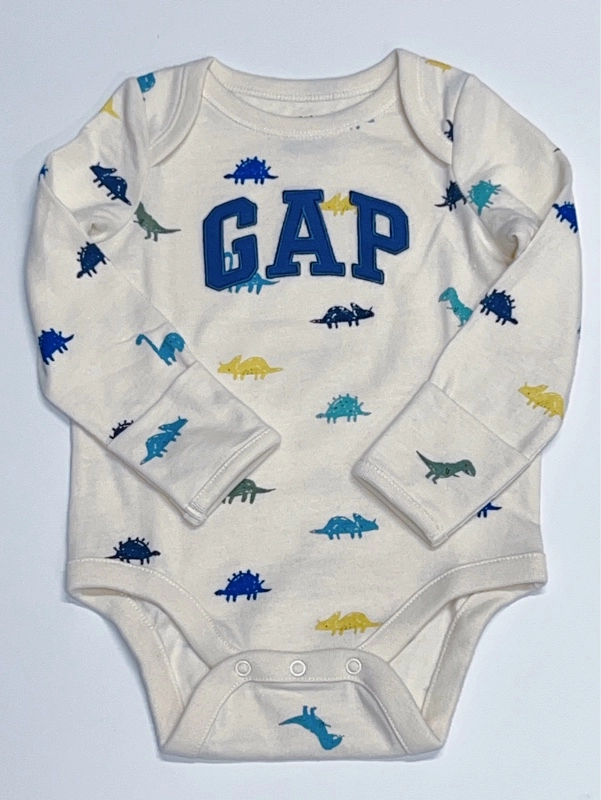 恐竜いっぱいお出かけコーデ