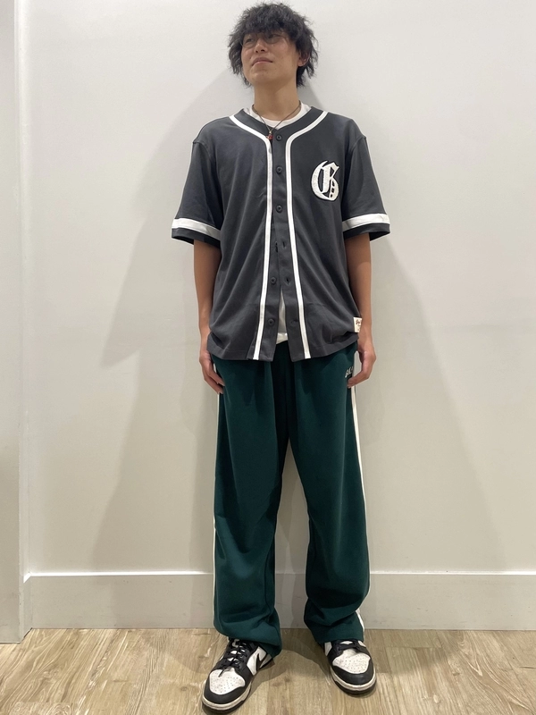トラックパンツ×ベースボールT☆