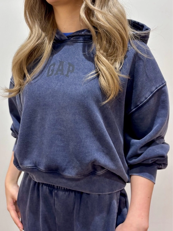 『今すぐ着れるリンガーTシャツ＆ロゴスウェットセットアップ』