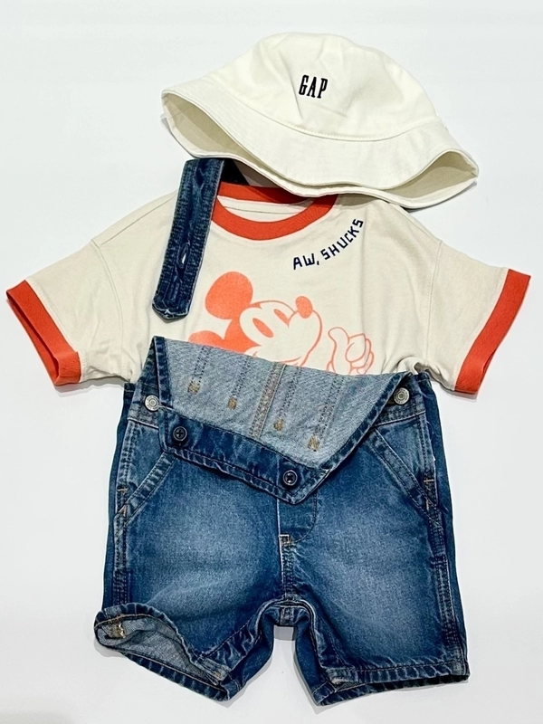 ミッキーマウスグラフィックTシャツ